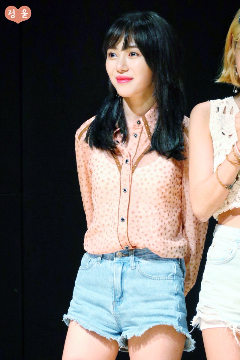 tingyun0508's tweet photo. 20180617 AOA 팬사인회 민아 ❤️
#에이오에이 #AOA #민아 #Mina #Bingle_Bangle #빙글뱅글 @AOA_FANCLUB https://t.co/oHunf2jt8P