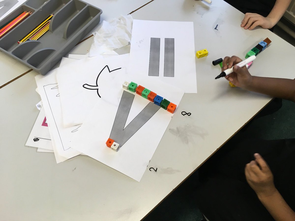 Snotlady5's tweet image. Not a crocodile in sight!! Year 1 totally rocked in maths this morning when comparing numbers.  Hopefully they will retain their awesomeness and carry this forward next week 😍😍