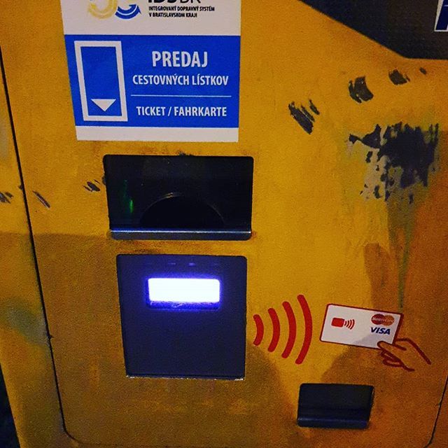 branojarabek's tweet photo. 21st century just arrived to public transport in Bratislava #googlepay #listoKartou #stacimobil https://t.co/kbLiOkh0FQ https://t.co/hvXEaDAGBX