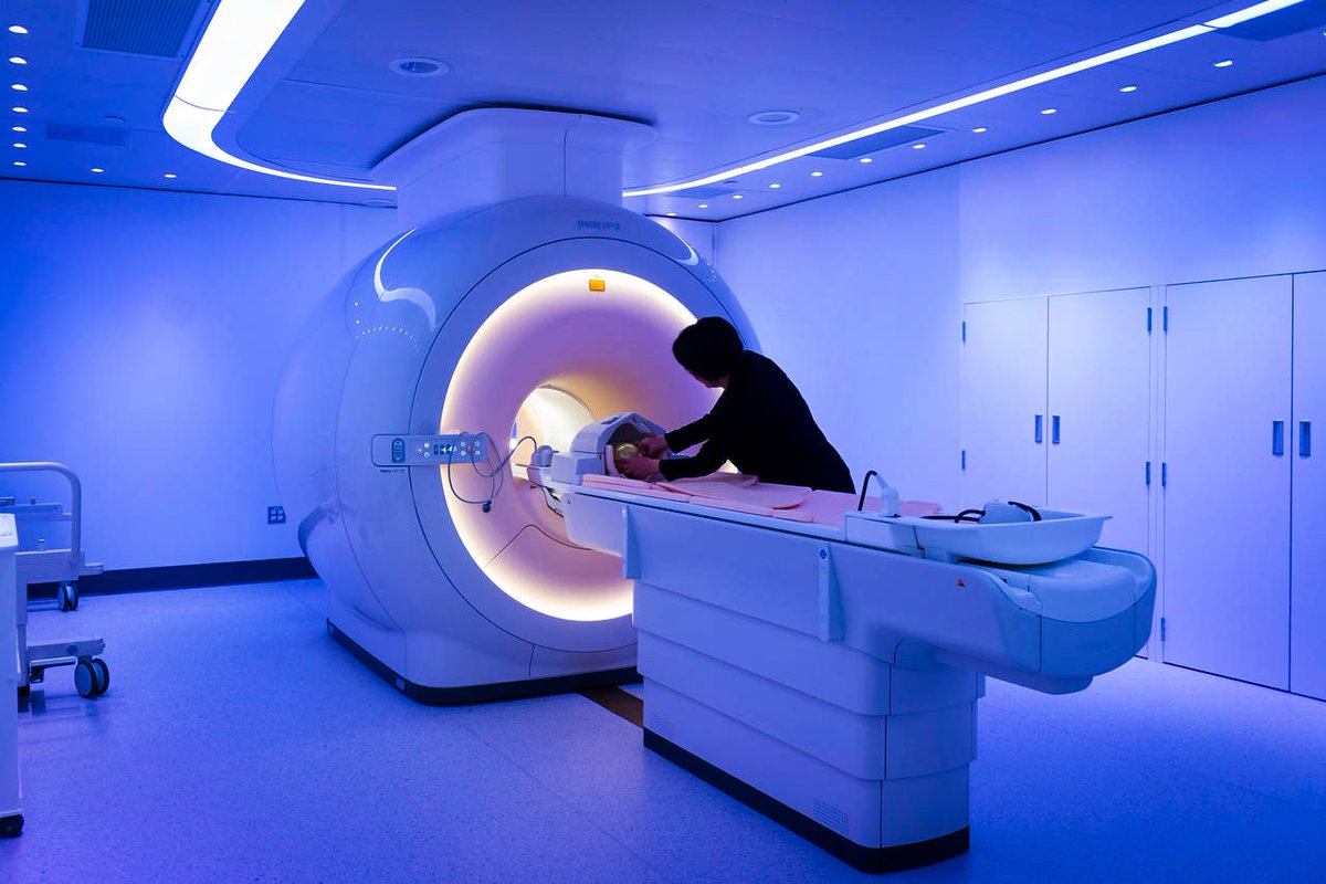 larkgroup1's tweet photo. A milestone of magnetic proportions 📍as a world-class clinical research facility was unveiled at Surrey Memorial Hospital this week. Our team led the lab #construction &amp; successfully brought sophisticated #MEG + #MRI imaging tools into a working hospital: https://t.co/6h48VGh73C https://t.co/ECi7EmeMdp