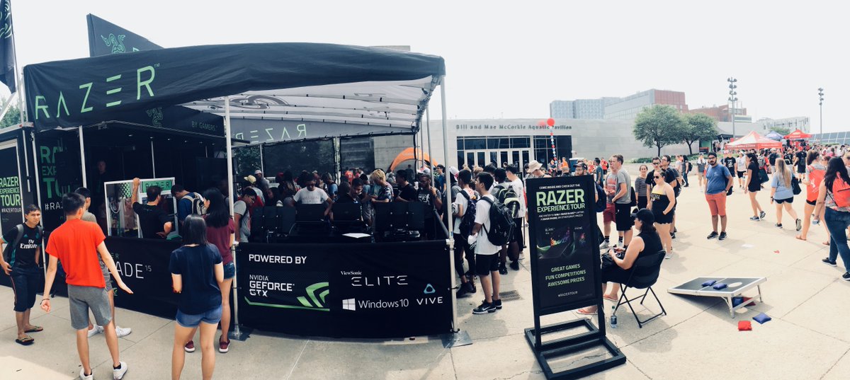 Razer's tweet photo. The #RazerTour 🚌 is headed west! 🏄‍♂️🏖️😎

Come check us out this Sunday at the @UCLA Westwood Block Party and experience all things Razer! Plus, don't miss out on the FULL VR station powered by @HTCVive 🤙 https://t.co/h2oNKAyxNZ