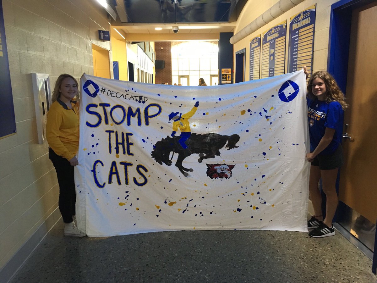 SM_DECA's tweet photo. Vote for our Deca homecoming poster on Facebook or Twitter https://t.co/XNhfU0Tk0H