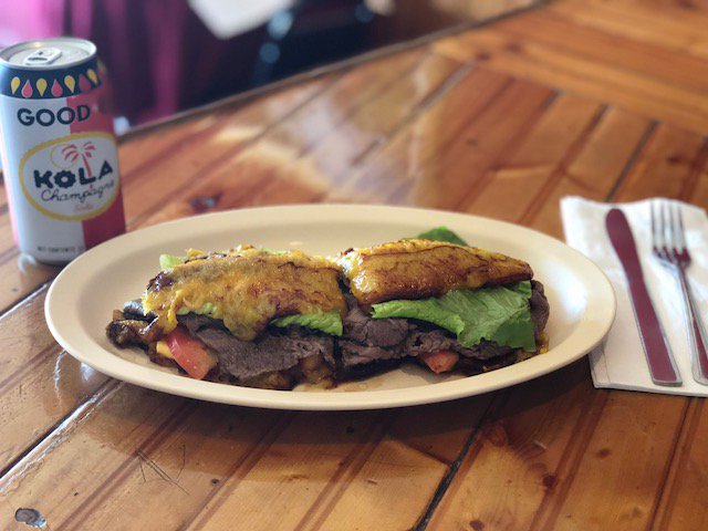 BorinquenL's tweet photo. JibaritAAAAA! Sweet plaintain steak sandwich! Sweet and savory deliciousness. #messyeating #borinquen #jibarito #jibarita #chicago https://t.co/is7iB0zPsh