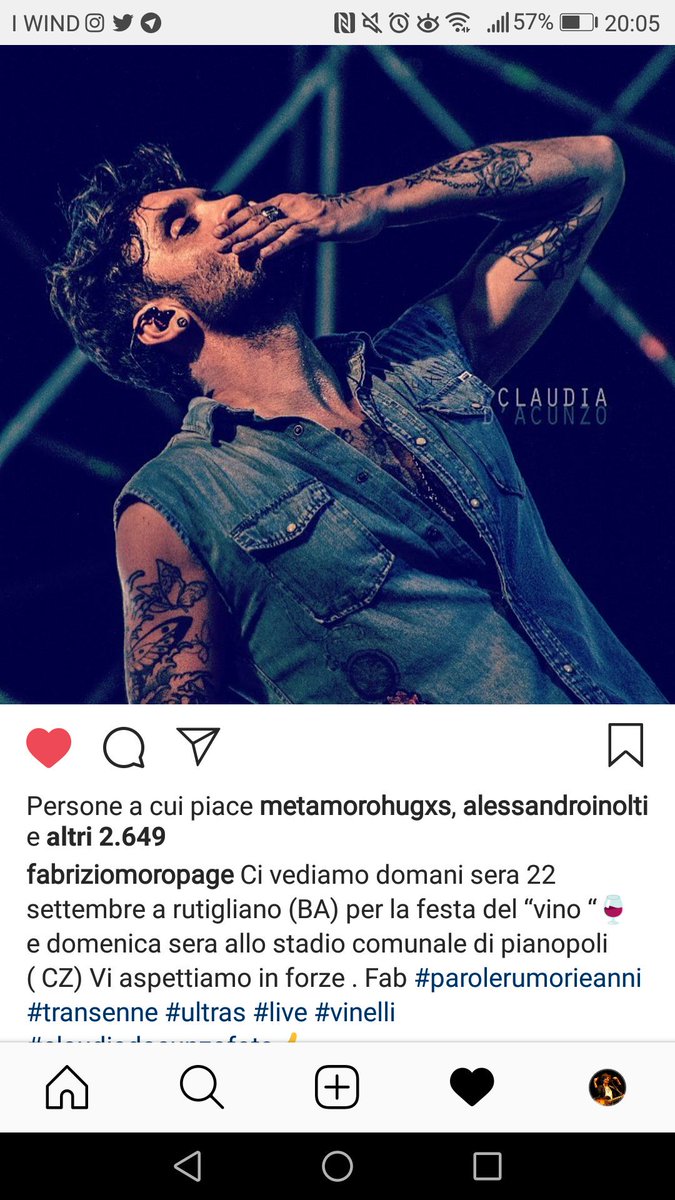 tretraslochi's tweet photo. "#vinelli" sto malissimo
#fabriziomoro https://t.co/iAktWa3ljR