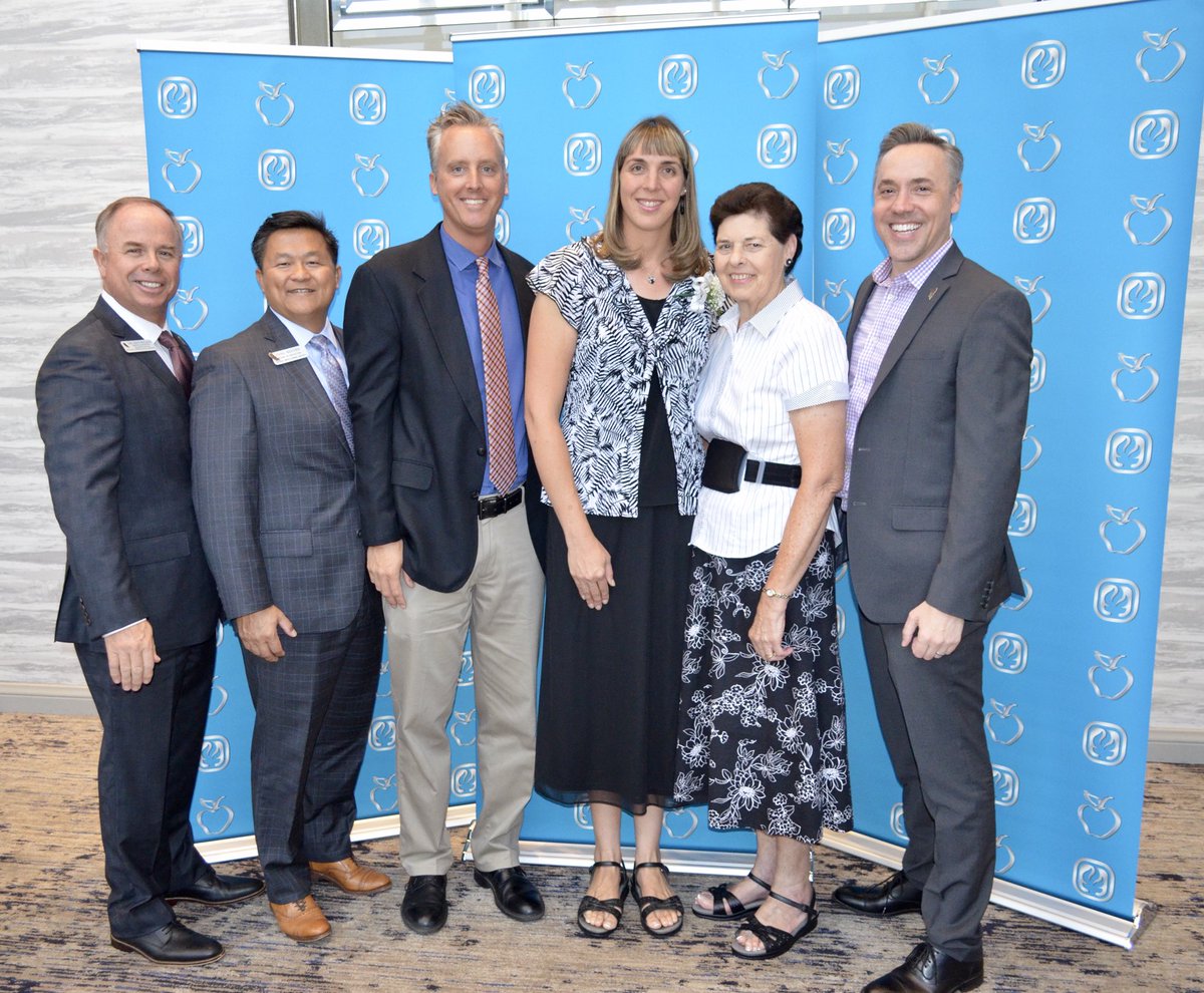 ArcadiaUnified's tweet image. What a joy it is to celebrate our Arcadia Unified 2018-19 Teacher of the Year @jdickson_ausd at the LACOE Teachers of the Year Luncheon. Jan truly shines in the noble profession that is teaching, and we are so proud to have her on our team! #ImagineInquireInspire