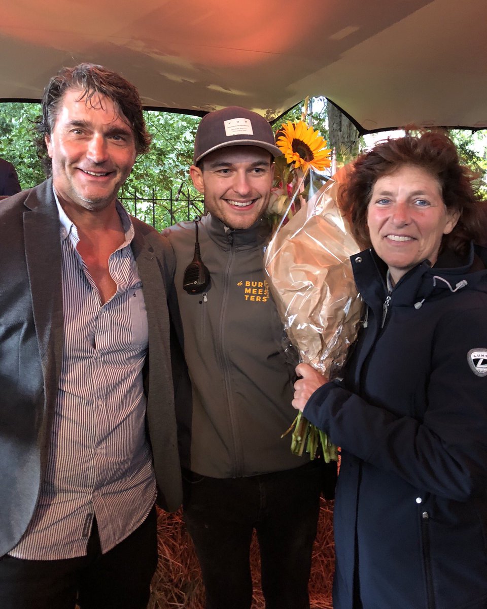 Prachtige bloemen voor de sponsoren <a href="/Werkse/">Werkse!</a> <a href="/moodzindelft/">moodzdelft</a> en anderen tijdens <a href="/DelftServeert/">Delft Serveert</a>. Met speciale dank aan <a href="/DelftCentre/">DelftCentre</a> voor hun geweldige gastvrije onthaal 🥂