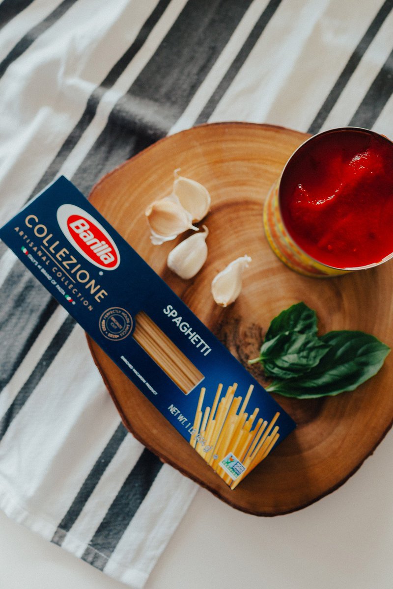 jesskeys_'s tweet photo. Staying in tonight? You'll love this @barillaus recipe featuring their Collezione pasta! (Plus, a playlist pairing, too!) https://t.co/OsoHbN5juc #MastersofPasta #BarillaCollezione #Ad https://t.co/fhWgNlEH9y