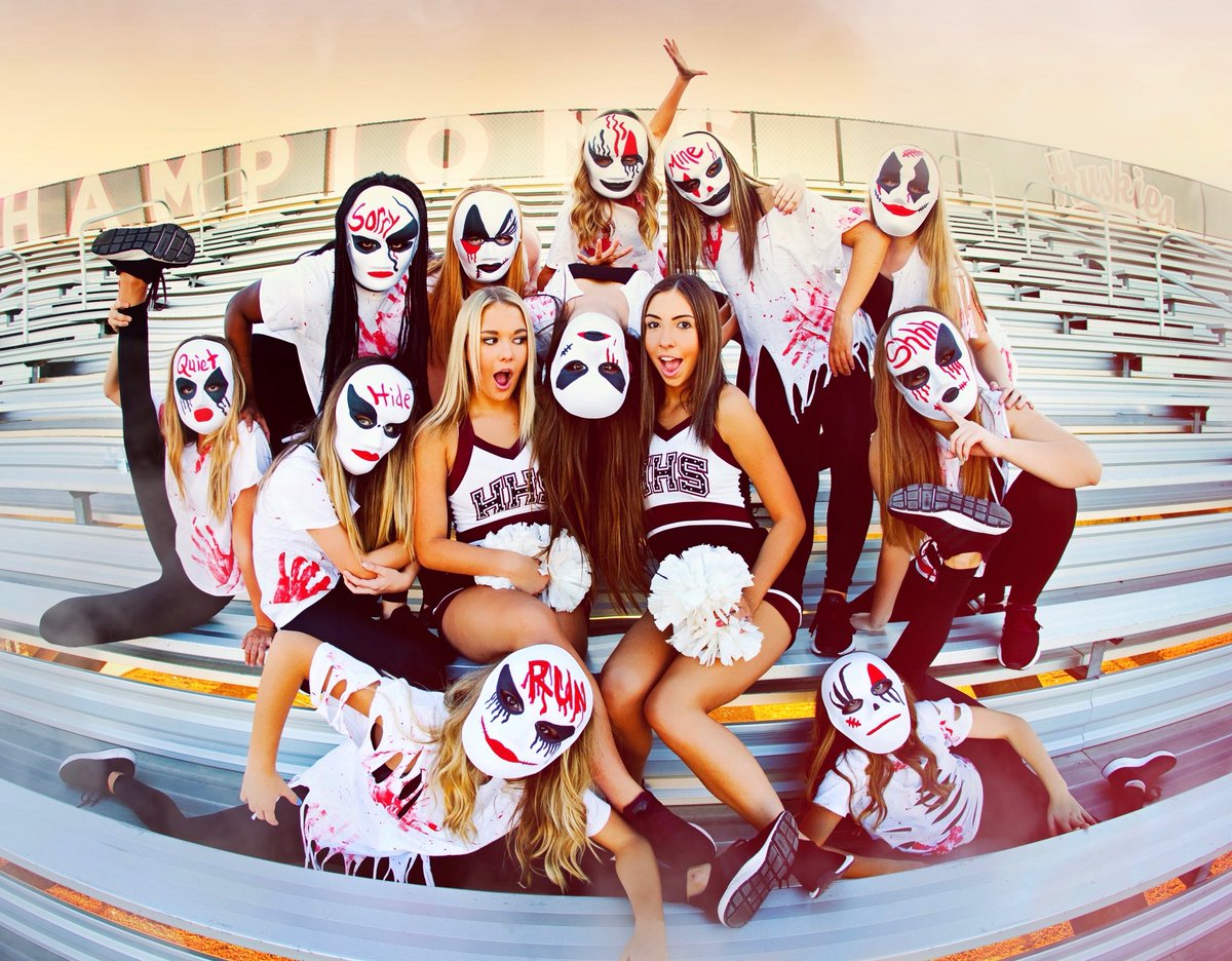 Haunted homecoming game tonight #huskynation 💀☠️👹