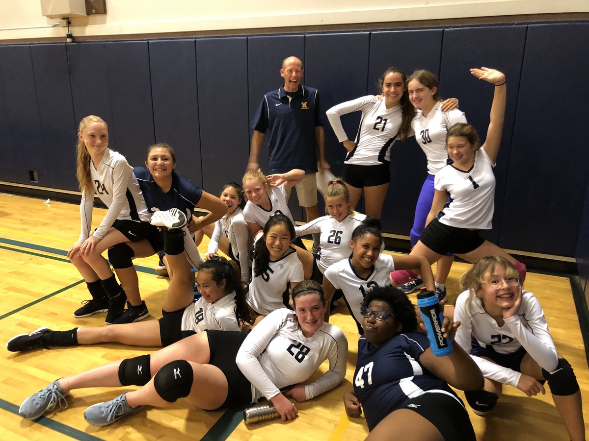 AWSMiddleSchool's tweet photo. MS JV Volleyball winners!!!! #GoGators #gatorvolleyball https://t.co/Y3LlQabi5f