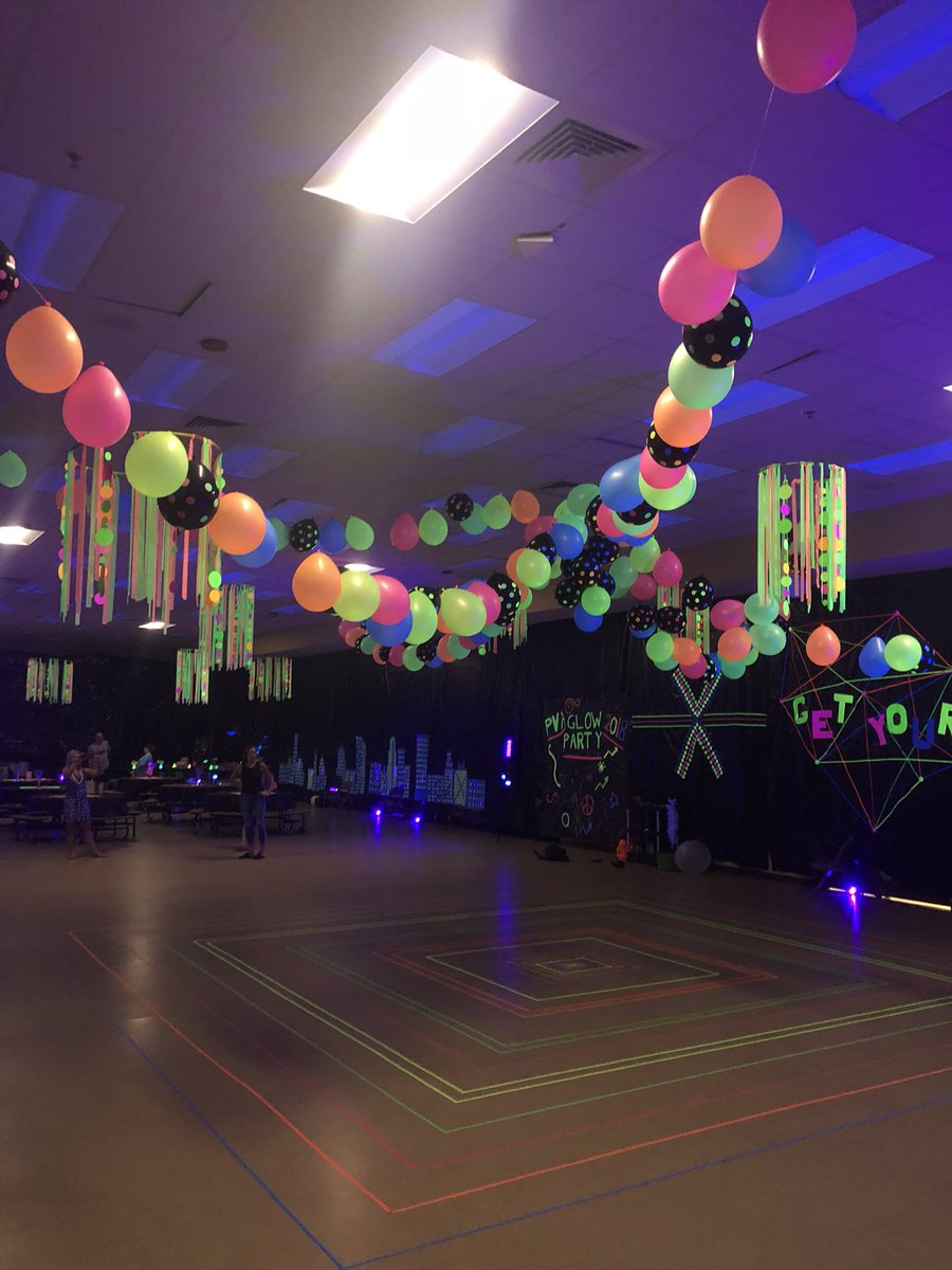 PBobcats's tweet image. #Glowwiththeflow