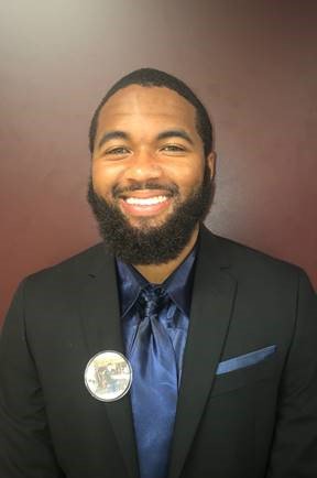 ResLife1882's tweet photo. 2018 Mr. Quad II Candidate: Andre Christopher Newell (Norfolk,VA) 
“I PLAN TO GRADUATE with a sports management degree to be an athletic director… To be a king means to be a leader, a role model, a mentor for the students and residents in my building.”
#VSURLHKingCandi
#ResLife https://t.co/ZTlMcdtPN0