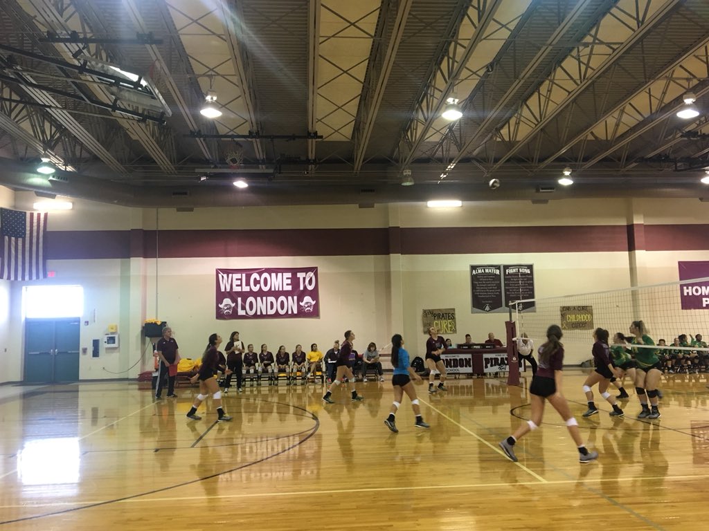 LHSHookYBK's tweet photo. Come Support our Lady Pirates TONIGHT @5 at our home gym! https://t.co/2VMqMKKaou