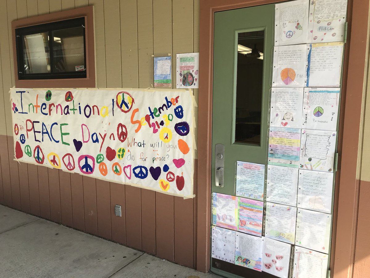 Today, on the International Day of Peace, VRB students were igniters of peace! Join us in igniting 1 billion acts of peace! ✌🏽☮️❤️ #DoItForPeace #alisalstrong #alisalfuerte #vrbstrong
