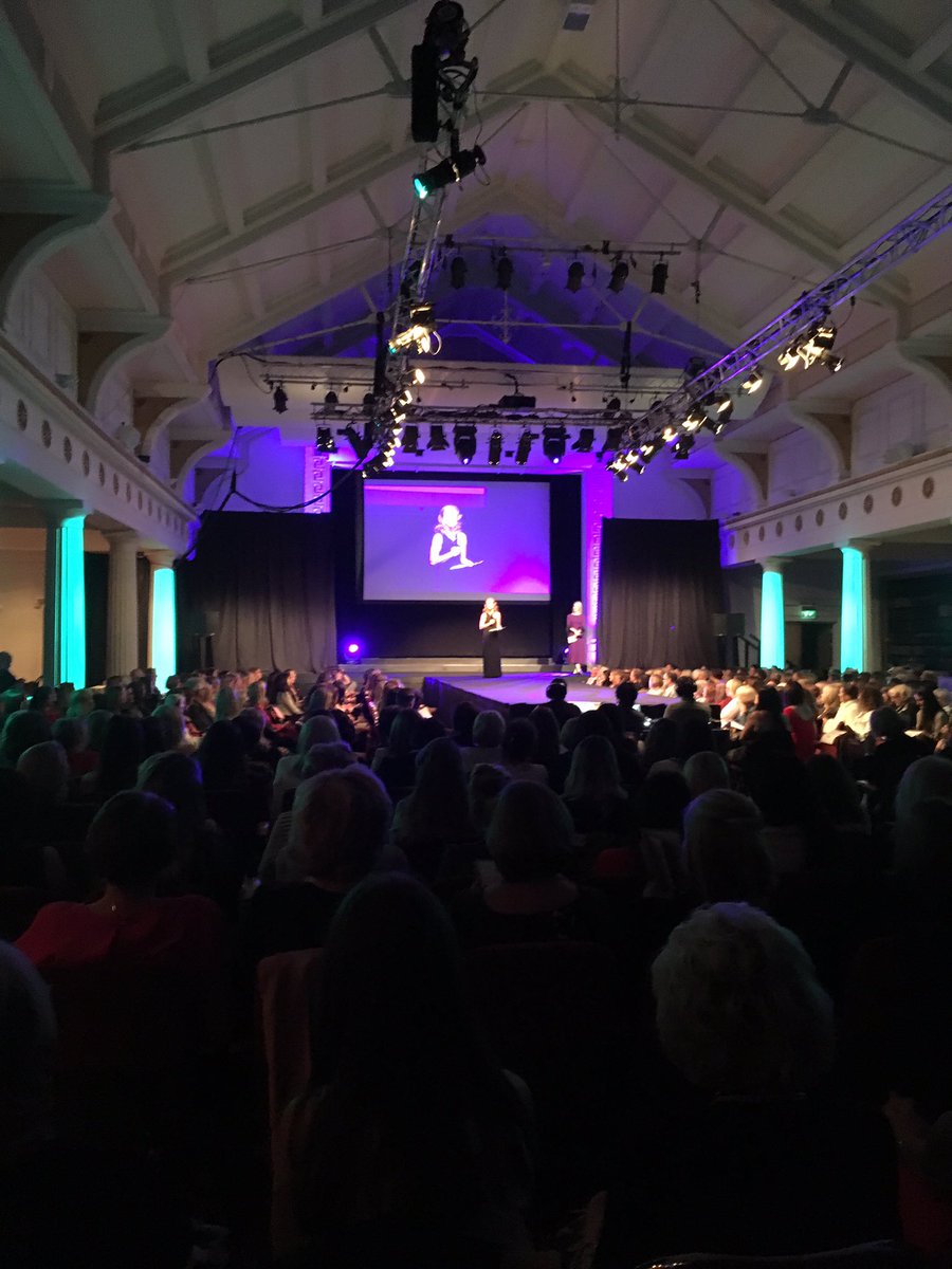 helpinghollesst's tweet photo. Dr Rhona Mahony Master of the NMH Addresses the audience at the 7th Annual Fashion Show #NMHFoundation #helpinghollesstreet https://t.co/f57Kcnsije