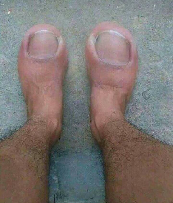 mandelakemunto's tweet photo. Ukiibia mkamba viatu😂😂 https://t.co/CddHnfvBXs