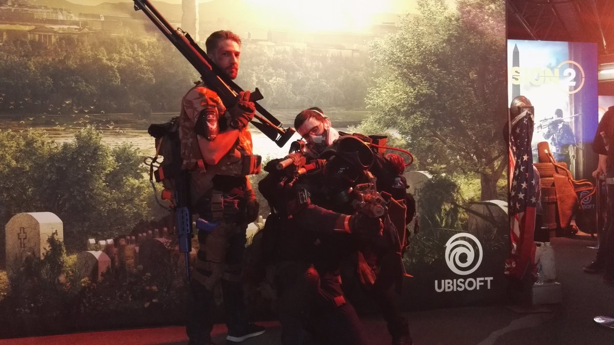 misscnilsen's tweet photo. EGX Day 2 - Agents of the Division, playing Agents of The Division! Divisionception! @TheDivisionGame @Daylehenley @ImaginaryCos @LondonGamer94 https://t.co/ofY2XhBjGf