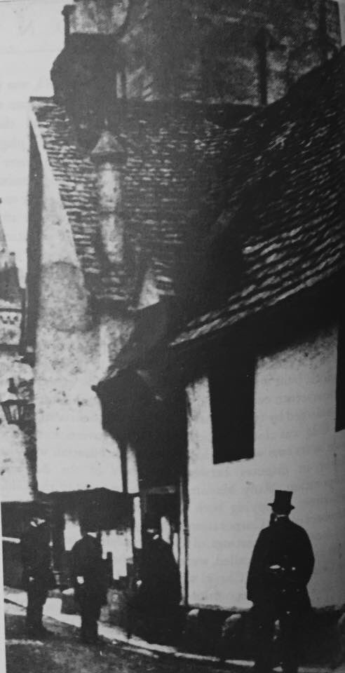 Possibly the earliest photograph of <a href="/leicspolice/">Leicestershire Police</a> constables, taken outside Leicester Borough Police HQ, Guildhall. Pre 1865. <a href="/CCLeicsPolice/">Simon Cole</a> @LeicsPSD <a href="/BritPoliceHist/">British Police History</a> <a href="/RecordOffice/">Leics Record Office</a> <a href="/OweniteAdam/">Adam Clarke</a> <a href="/ady_dayman/">Ady Dayman</a>