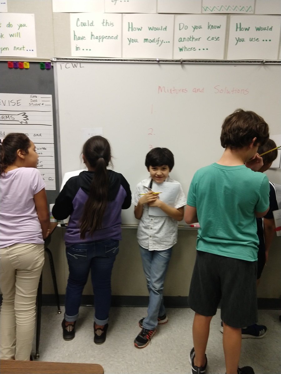 BeatriceStarks2's tweet photo. Science gallery walk. Students walk around the room answering questions about mixtures and solutions. #pceproud #lockhartleading https://t.co/qkEvmiDlUB