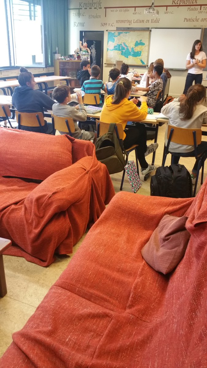 AtheneumMXM's tweet photo. MAX LATIJN in 1A. Terug een volle klasgroep Latijn. 👍 Cultuur en grammatica. #MAXMETHODE @GO_onderwijs https://t.co/ZF0tbC4EPZ