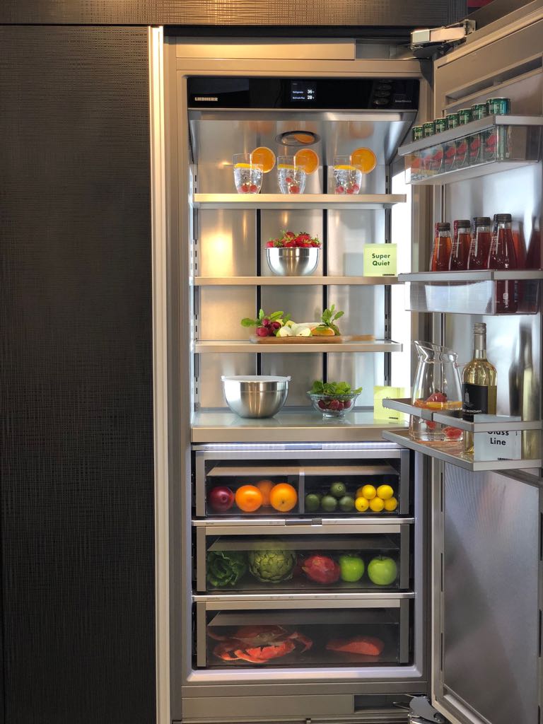 LiebherrHomeUS's tweet photo. Have you seen the beautiful stainless steel interior inside our new column refrigerators? This is one of several features we have added to our new Monolith line of products. #LiebherrAppliances #CoolingRedefined #Monolith https://t.co/OGxseIqgD9