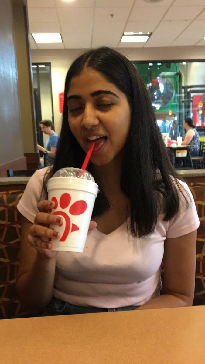 courthermosillo's tweet photo. Happy birthday to one of my best friends @anjalikansaraa ❤️I love you so much and I’m so thankful that we’ve gotten so close! I’m going to miss you so much and I hope you have an amazing day and I’m so sorry I couldn’t be there to spend it with you:,( https://t.co/Gnp5rbExKU