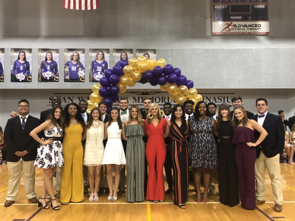 dchsjaguars's tweet photo. Our #DCHoCo18 Court was introduced at today’s pep rally. https://t.co/wgrbMP8cCl
