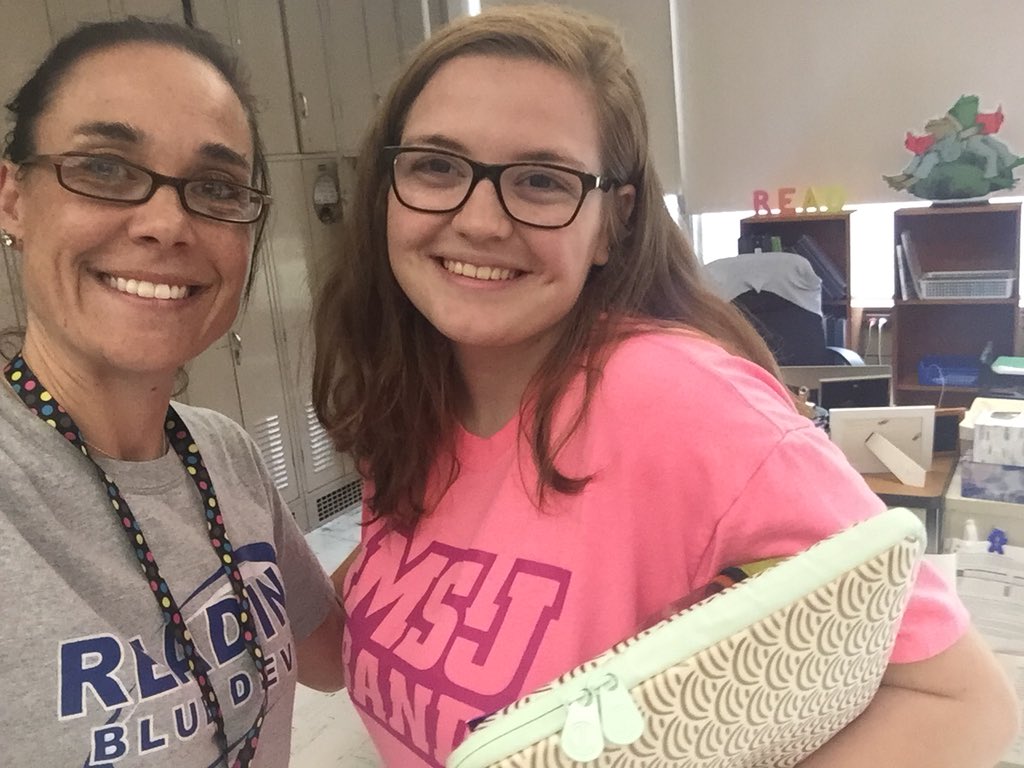 JZreads's tweet photo. Reading Alumni! #literacyrocks #msjeducation #cov #readingbluedevils https://t.co/t4P3dXocFf