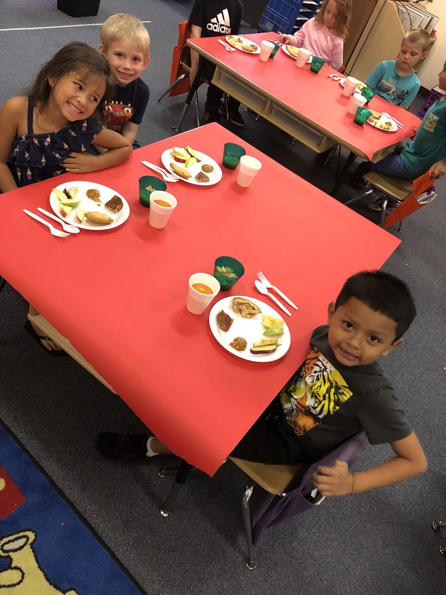CW_Steele's tweet photo. After learning  all about apples this week, we got to have an apple feast! Our class favorite was apples dipped in caramel! https://t.co/K1YXJoLkxQ