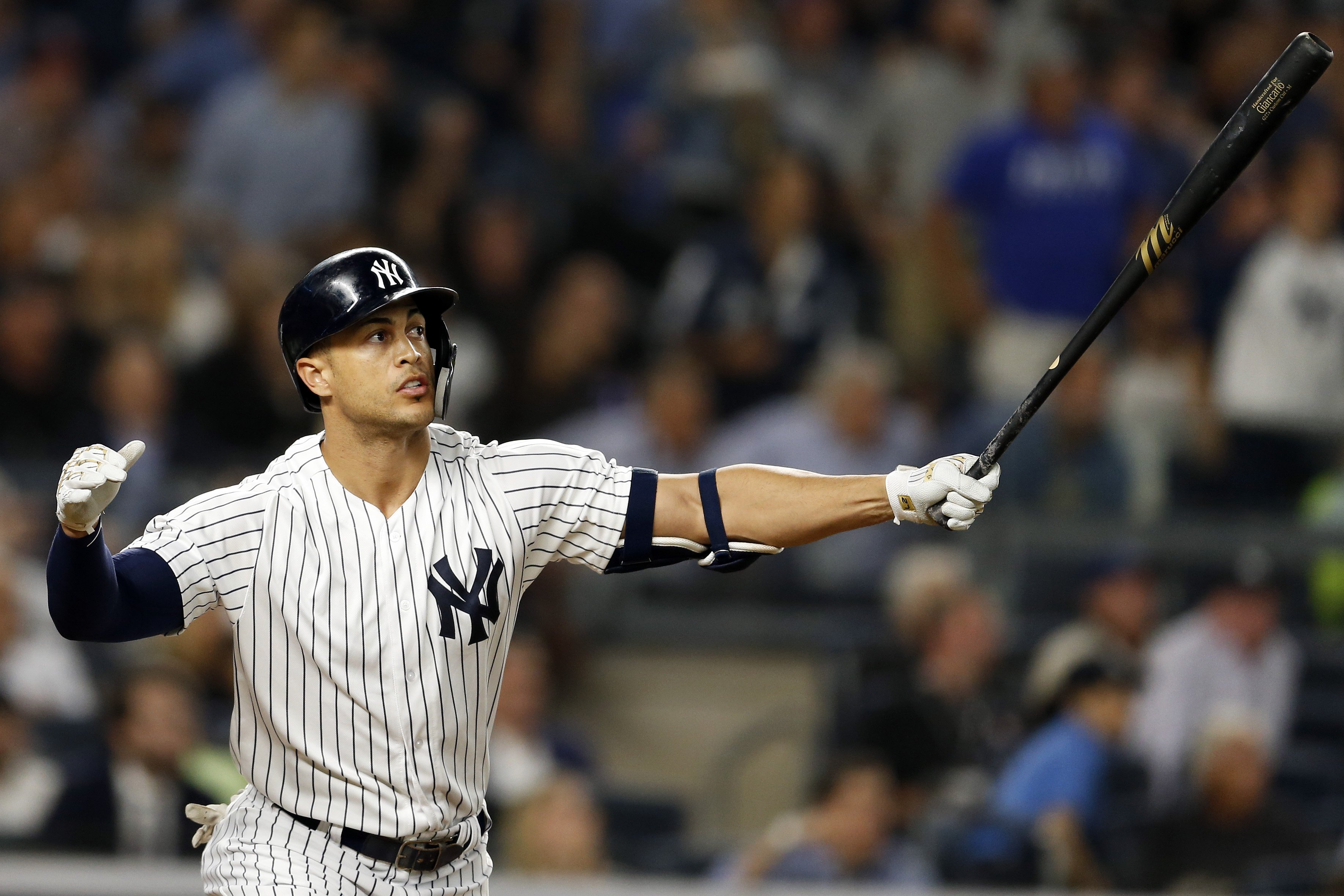 At placere trojansk hest Doktor i filosofi Baseball Reference on Twitter: "This is Giancarlo Stanton's 4th season with  35+ HRs, the 34th player in MLB history to do that 4+ times before age-30  https://t.co/L9KZ1n6yjH https://t.co/rNaiImqXj1" / Twitter