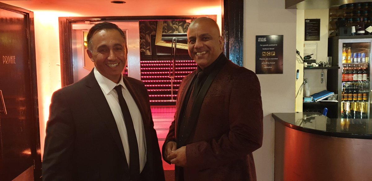 Great to see <a href="/MrShahidSheikh/">MrShahidSheikh OBE</a> &amp; <a href="/sajkhan65/">Sajjad Khan</a> at <a href="/EMC_BizAwards/">EMC Business Awards</a> #FamiliarFaces and supporters #ThankYou