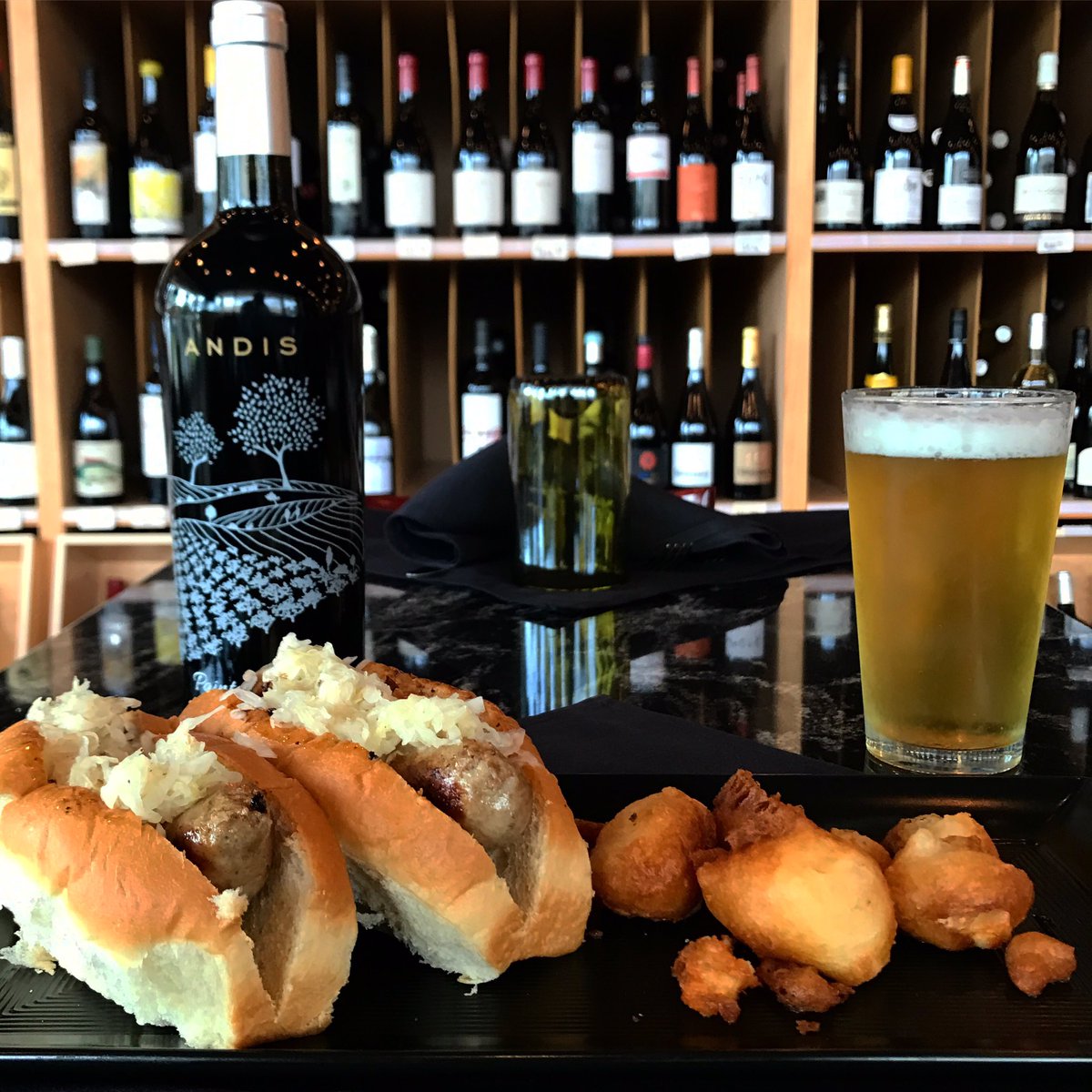 oaktonwineshop's tweet photo. Hey @tailgateted does this look good? Check out his recipe as featured on #fox5dc this morning. Brats and Fried Cheese Curds! Serving this all weekend benefitting HEROS Inc #food #tailgateted #oaktonwineshop #oaktonva #fxva #viennava #shoplocal #shopsmall #eatlocal https://t.co/Wq0hGI2ZPA