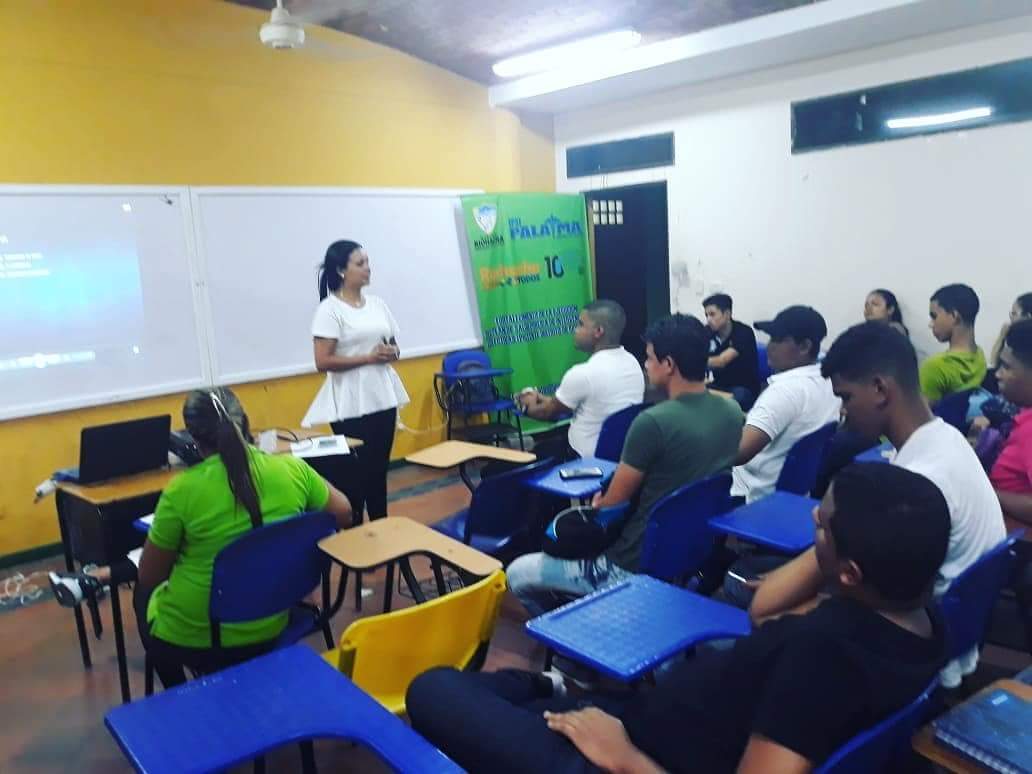 ipsipalaimapic's tweet photo. La dimensión de convivencia social y salud mental realizó una socilización sobre prevención de sustancias psicoactivas y violencia intrafamiliar con estudiantes universitarios y técnicos en la Universidad de La Guajira. https://t.co/3gyUrEGNyx