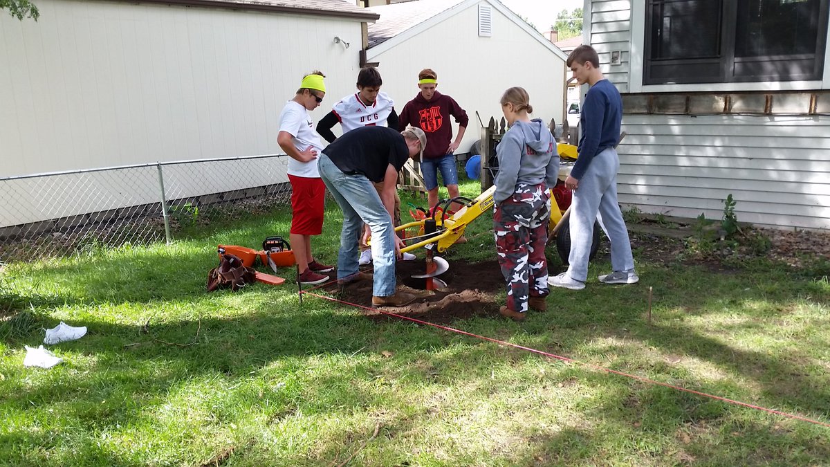 DCGweston's tweet photo. DCG construction crew having some fun digging some post holes! https://t.co/6mYoWRRzC6