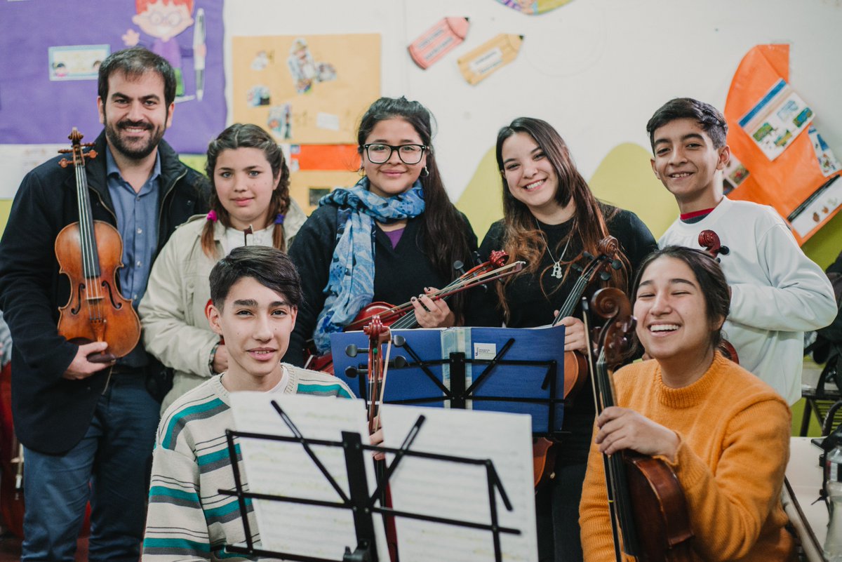 NewDocta's tweet photo. iHace unas semanas compartimos un #ConciertoDidáctico con la #Orquesta Escuela Mediterranea @OrqMediterranea Que rápido pasó el 6º  #Festival internacional de Música @NewDocta Cuanta nostalgia. ¡Hasta el próximo año! https://t.co/dUIFUVJknj