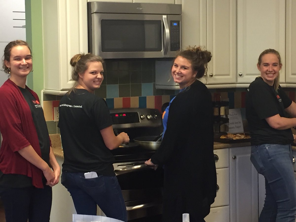 WadePack1's tweet photo. So glad to have our BRC folks helping provide a meal at SECU Family House in conjunction with the NCACPA’s Day of Service #BalancedResponsiveConnected #cpaservice https://t.co/Lf6fe0GnE7