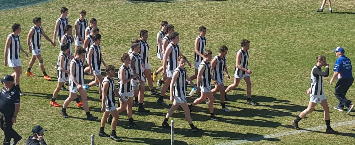 MontyFNC's tweet photo. 🏆V Strong Q2 from Magpies has them leading Macleod 4.3 to 1.8 at HT @northernfnl U/19 Div 1 Grand Final 🖤⚪🖤⚪🏁#gomont https://t.co/twv161sQMx