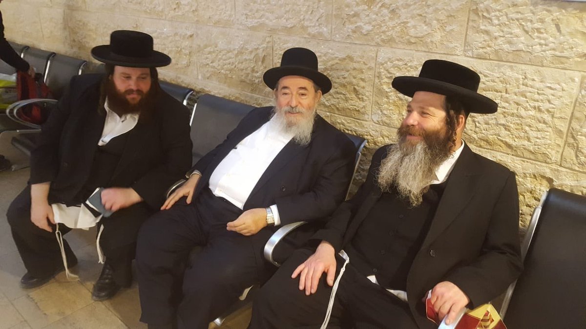 HQSatmar's tweet photo. Satmar President R’Meir Zelig Rispler  with his son R’Fishel being welcomed at the airport by Satmar leaders from #Jerusalem #BneiBrak #BethShemesh President Rispler will stay over in the #Holyland during #Sukkot https://t.co/GVbQUkccmK