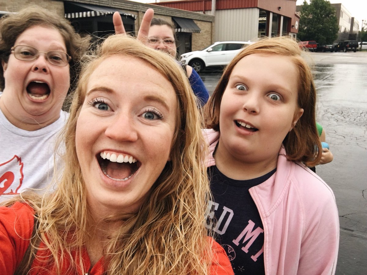 MrsLyon__'s tweet photo. Field trip Friday🙌🏼 we had a blast going to the fire station and bank today! #wcs180gratitude https://t.co/2McVrJWw93