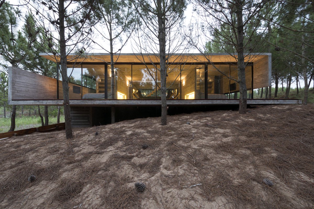 patogiacomino's tweet image. 10 Architectural Masterworks You Can Rent on #Airbnb by @studiotmd
medium.com/studiotmd/10-a…
LA 2 ES DE #CALPE ALUCINANTES! @NaiaRaBotia @MariangelesBer