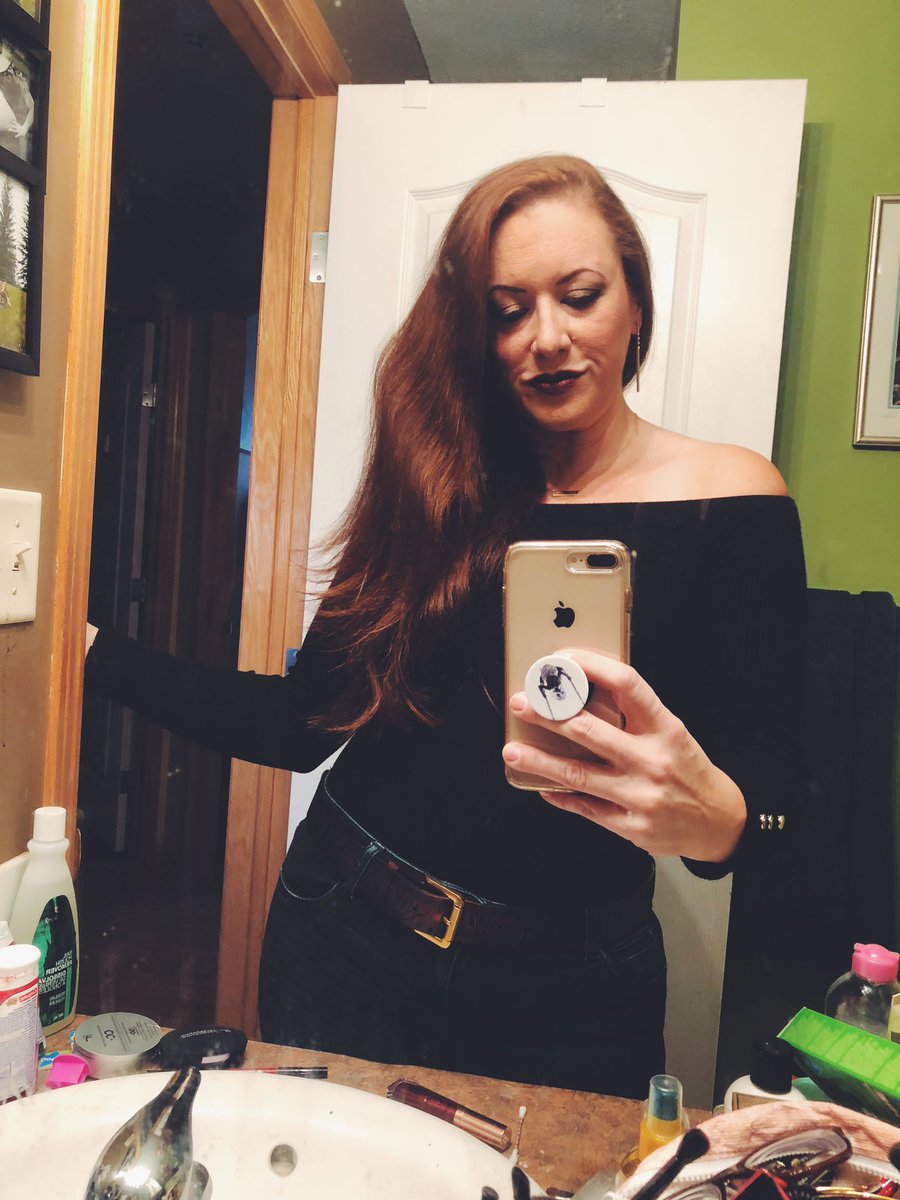 pewpewtaylor1's tweet image. I have all but abandoned Twitter as of late.  I still exist, still shoot guns and still get dressed up - even though it’s Winter in Alberta.  Plans changed this weekend, but now include picking up my Alberta @IPSCWorld team shirt!  #badass #ladiesliketoshoottoo #pewpewtaylor