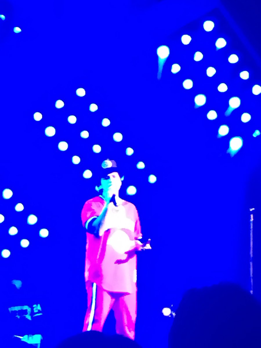 C_Victoria2010's tweet photo. Y’all I swear @BrunoMars was looking directly at me singing #WIWYM last night!!! #hooligans https://t.co/XqVBsFNHmy