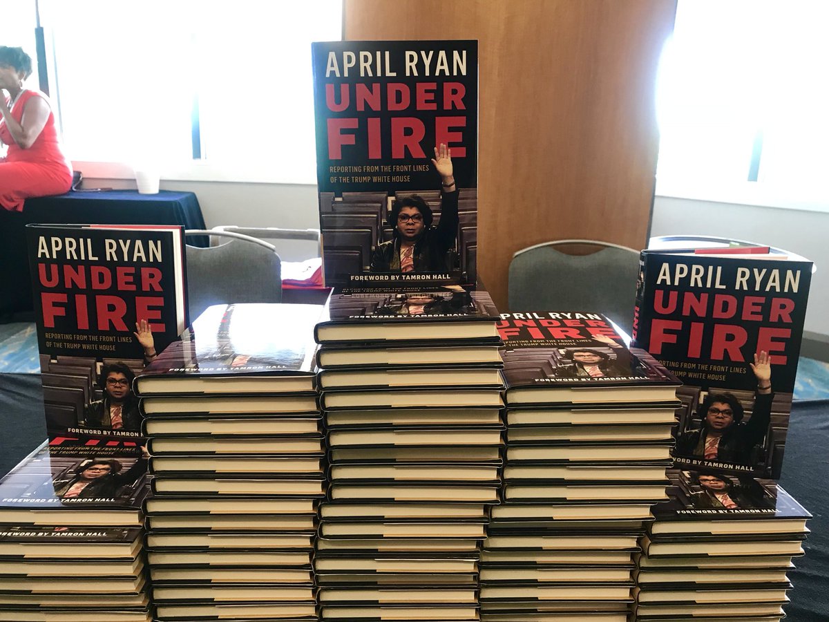 Pyramidbooks's tweet photo. #FBF | With @AprilDRyan at @sflwoc the 8th Annual Women of Color Empowerment Conference #WOCEC
Order your copy of Under Fire today
https://t.co/EfpHiyNaDY https://t.co/JWQ7uWu7iP