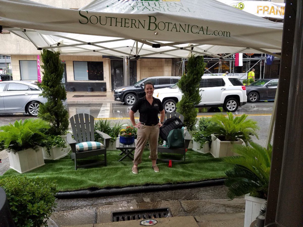 SoBoDallas's tweet photo. Today we participated in Parking Day Dallas in downtown! Even though we got rained out, we still enjoyed spending time outside with the community and promoting the company and work that we love.
#southernbotanical #dallas #texas https://t.co/jGfn9of8H8