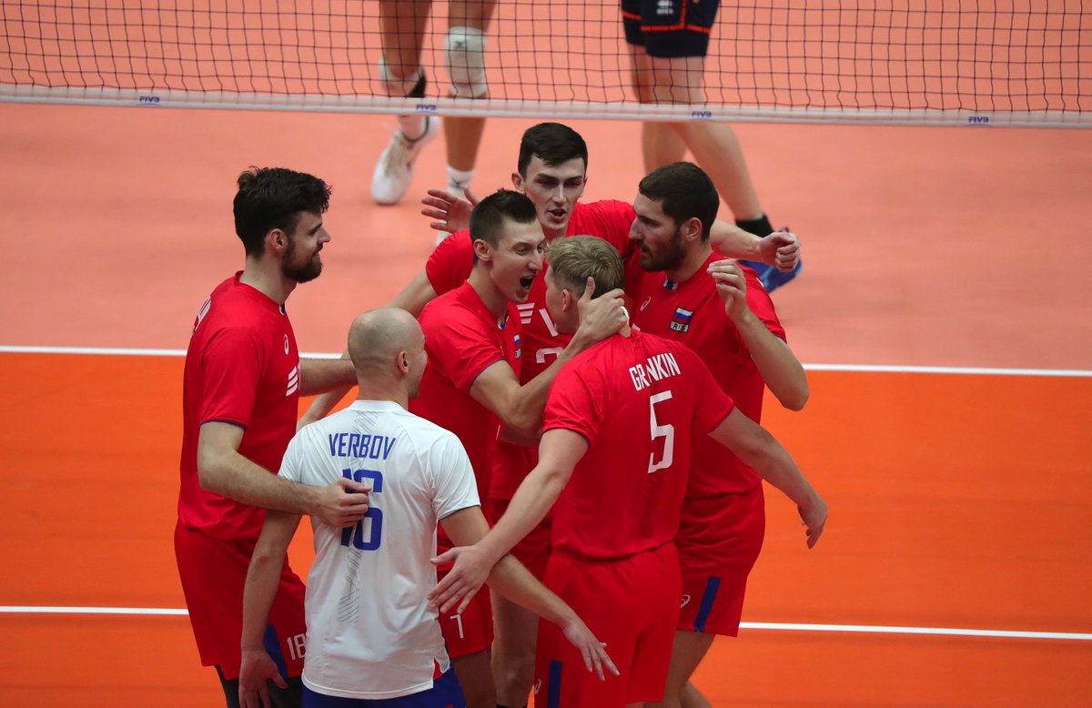 MilanoVolley18's tweet photo. Grande affetto al Mediolanum Forum per #LaNazionale. 3-0 alla Finlandia  (25-20 25-18 25-16) e sesta vittoria azzurra. Top scorer azzurri Juantorena e  Zaytsev 14 pt. 12.610 spettatori. Russia-Olanda 3-0 #volleyball #FivbMensWCH  #VolleyMondiali18 #VolleyballWChs #ItaliaFinlandia https://t.co/z1gTRqLh6v