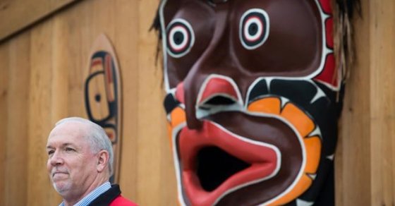 B.C. premier apologizes for removal of 1950s totem pole at Canada-U.S. border dlvr.it/QkzJsT https://t.co/5OTDjGJTFb