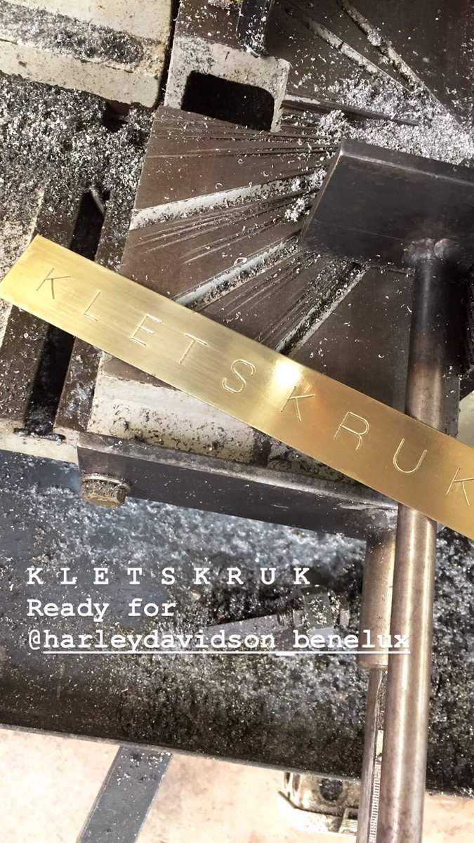 Kletskruk nieuwe naamplaatjes