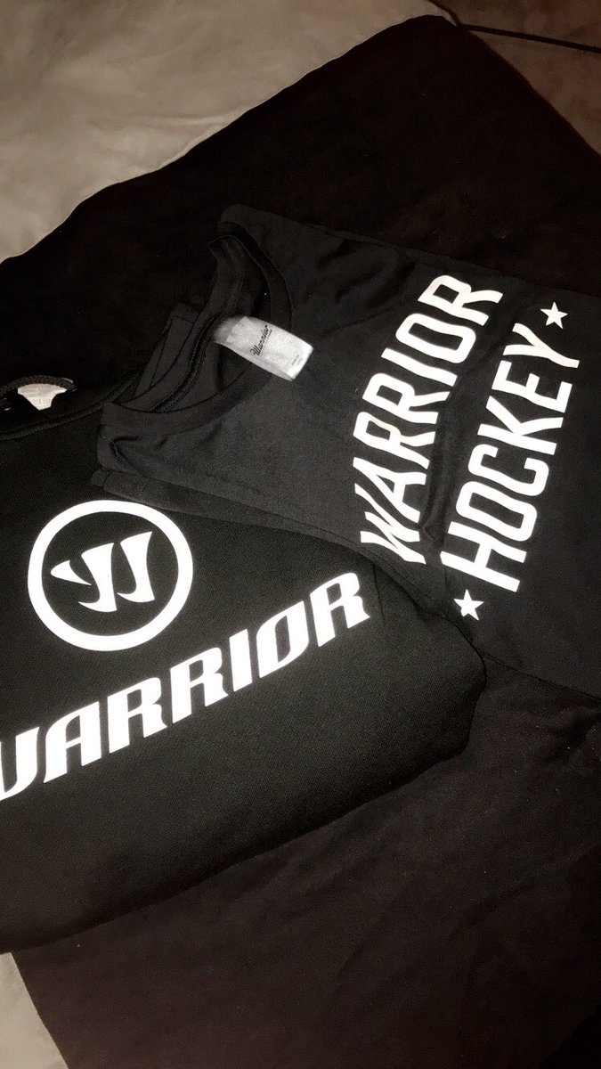 erikbond's tweet image. Finally scooped the new @WarriorHockey gear. Insanely comfortable #WarriorVIP @NPatrick19_