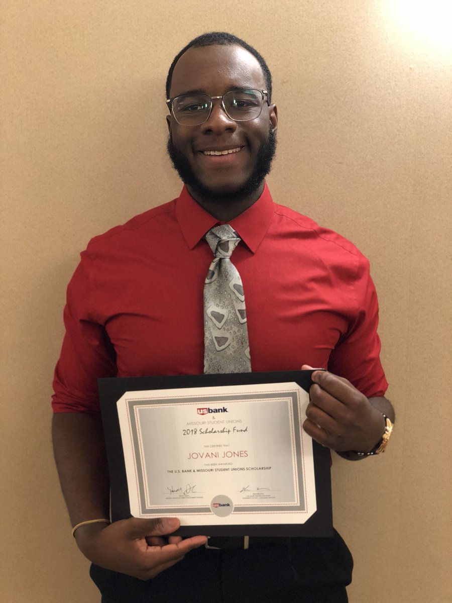 MUBMI's tweet photo. Congratulations to Jovani Jones, MBMI ‘19, on being one of the 2018 US Bank Scholarship recipients! 

#MBMI19 #HigherEducation #HigherExpectation https://t.co/nvaQJyeo58