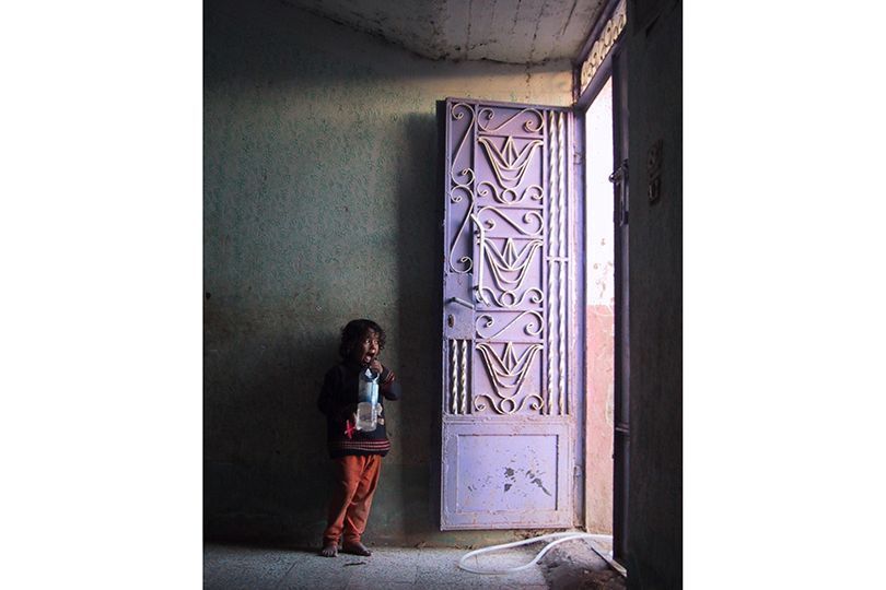 ট ইট র Gq Japan 男同士で手を繋いで歩いている光景をよく見かけたので 結構オープンな国なんだなと思っていたら エジプトでは男の友人 同士で手を繋ぐのは普通のことで 親密な証拠らしい T Co U98aawi78e