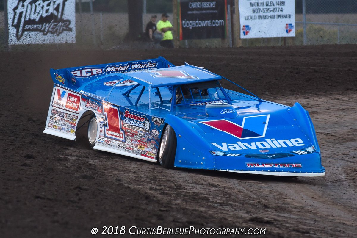 .@B_Sheppard_B5 qualifying tonight at @OutlawSpeedPR with the @WoOLateModels. Currently under rain delay.
.
.
.
#latemodel #dirtlatemodel #racing #motorsports #bshepp #rocketchassis #woo #worldofoutlaws #dirttrackracing